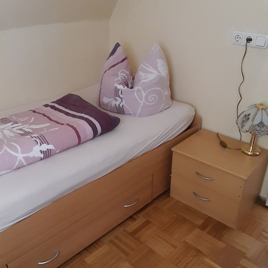 Christine_DG_7